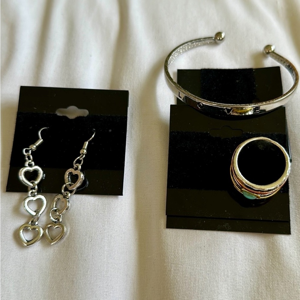 3 piece silver tone bundle-love bracelet, heart earrings, stone tricolor ring